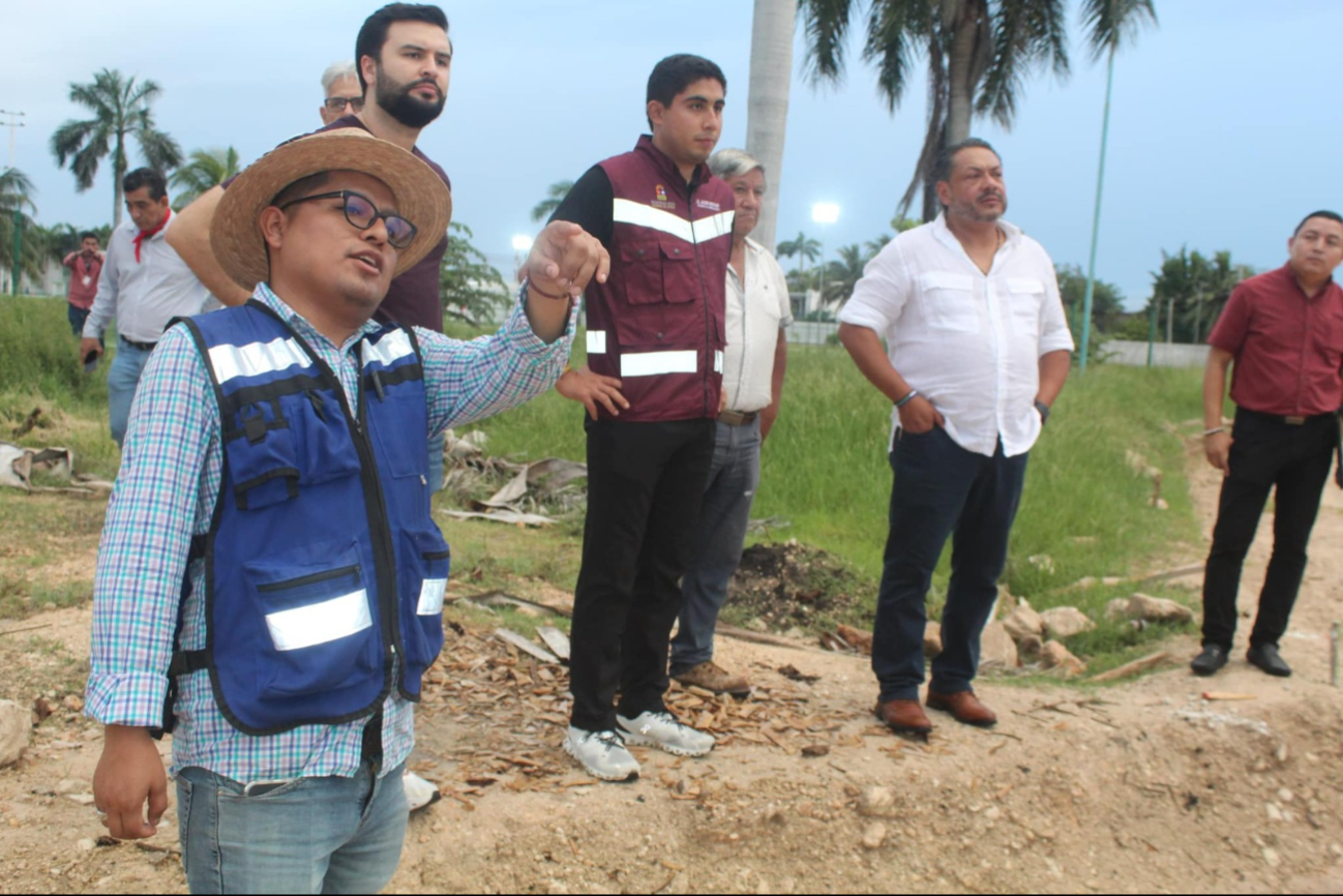 Simulan avance en rehabilitación de unidad deportiva “Bicentenario” en Chetumal