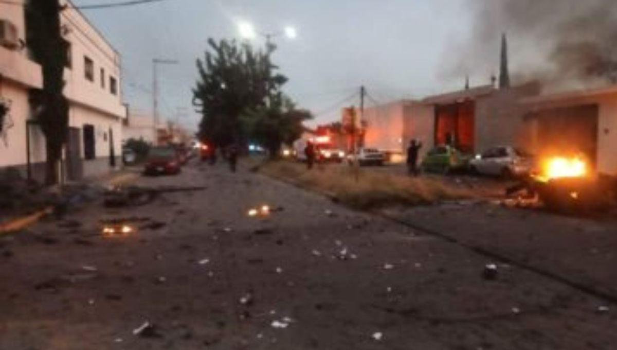 Atentado con coche bomba en Acámbaro deja tres policías heridos