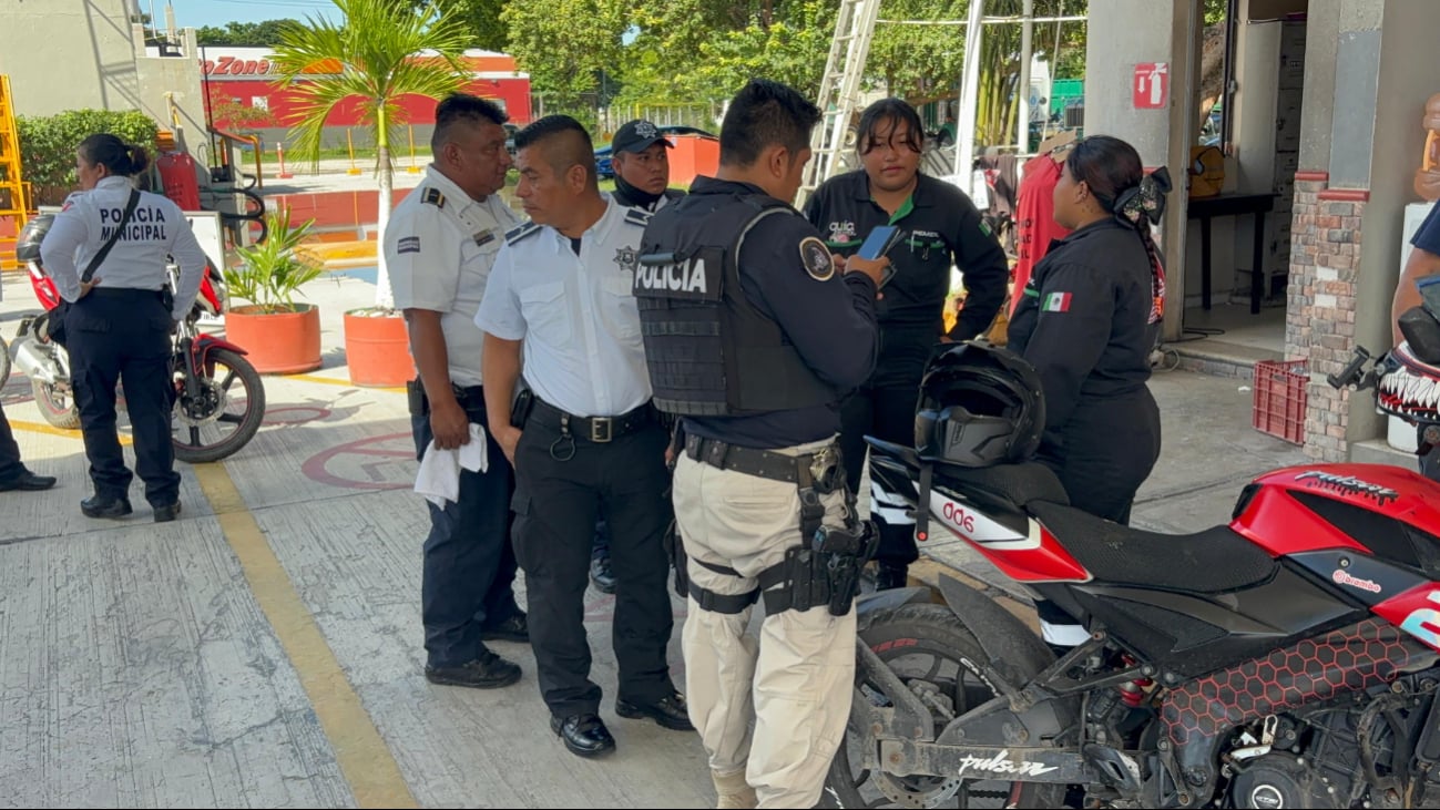   Empleadas de una gasolinera en Ciudad del Carmen denuncian acoso laboral; encaran al encargado  