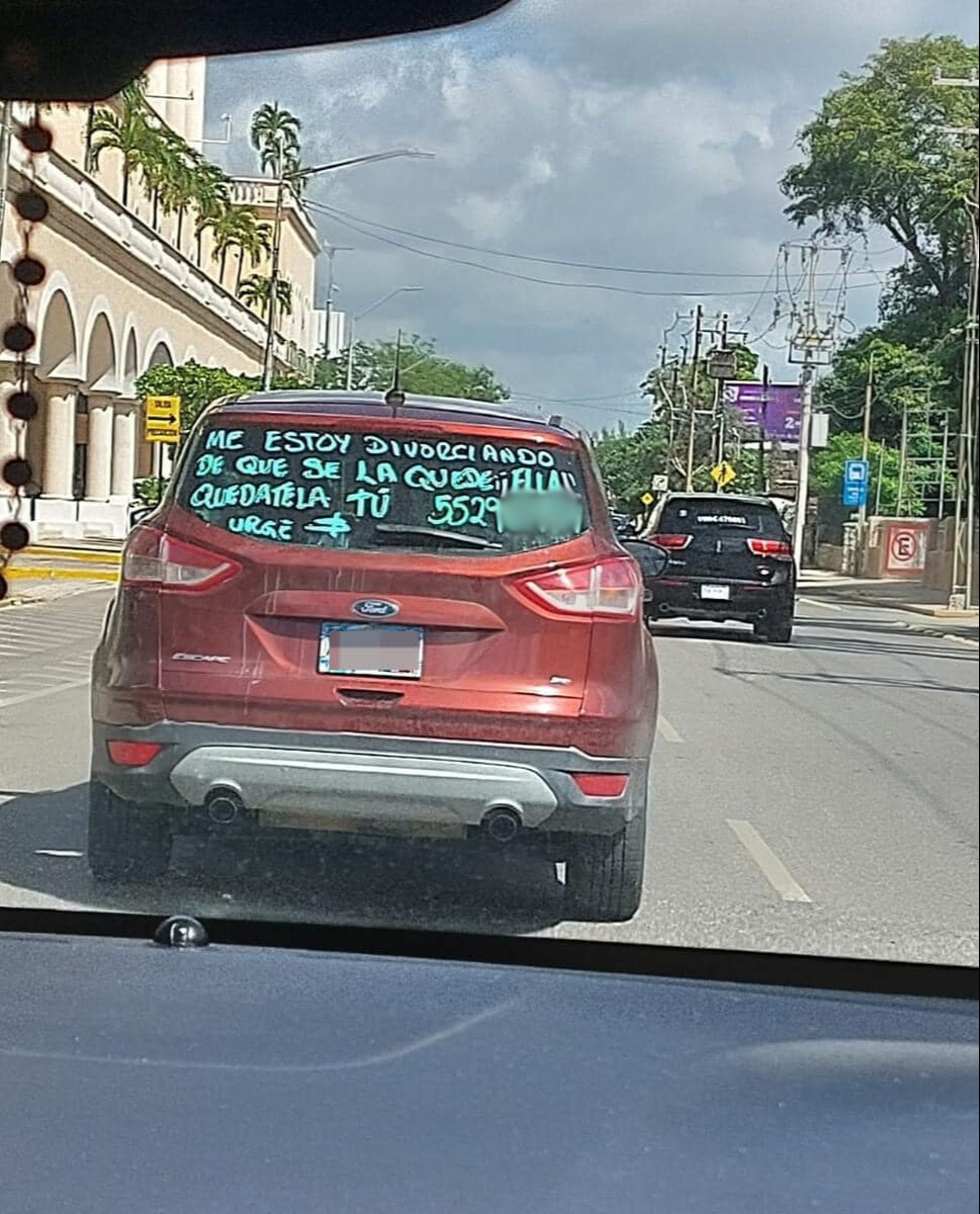 En Mérida, el mensaje decía: “De que se la quede ella, quédatela tú, urge”, junto con su número de celular