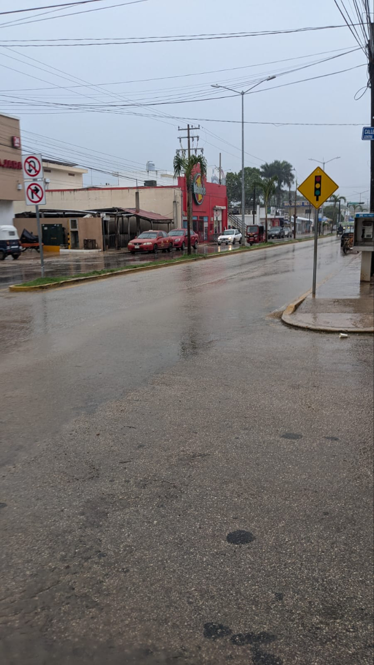 Lluvias regresan en la tarde del viernes a José María Morelos.