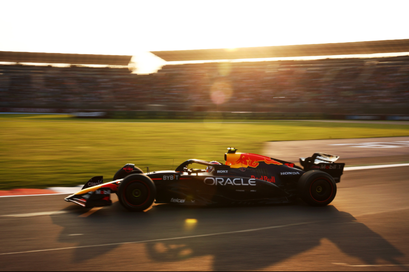 Checo en acción en el GP de México