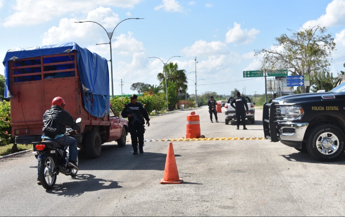 Un operativo policial se llevó a cabo en la carretera Tizimín-Colonia Yucatán tras un asalto a mano armada a empleados de una financiera