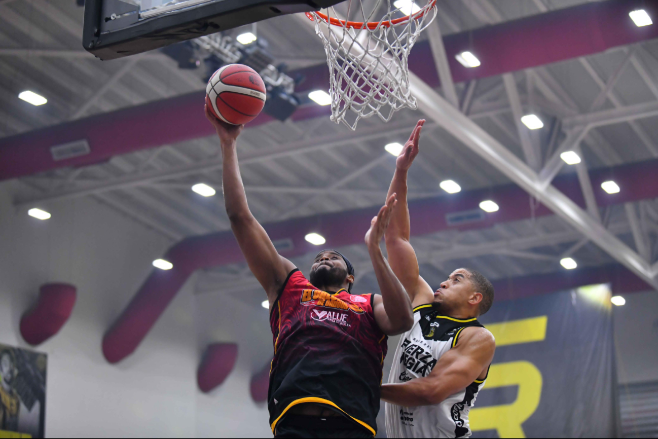 Fuerza Regia empata la serie de playoffs de la LNBP a un juego por bando