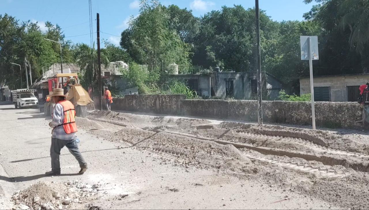 Los baches han dañado automóviles que transitan por las calles