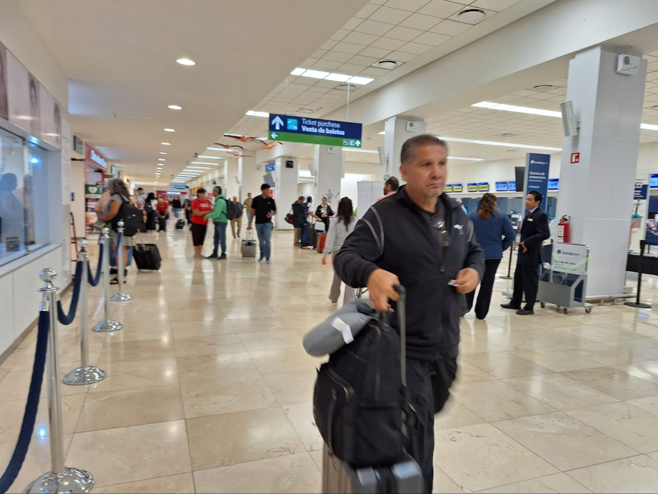 Los vuelos de Volaris aterrizaron fuera de horario en el aeropuerto de Mérida