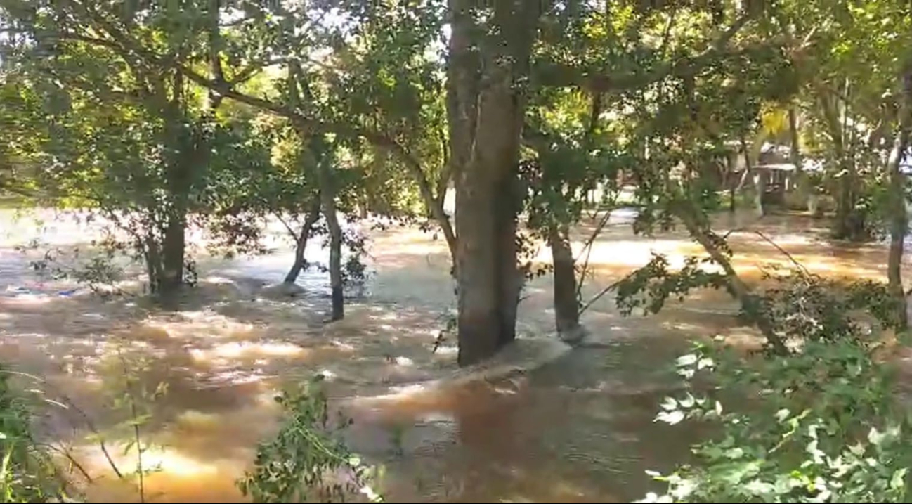 Comunidades siguen afectadas por las lluvias.