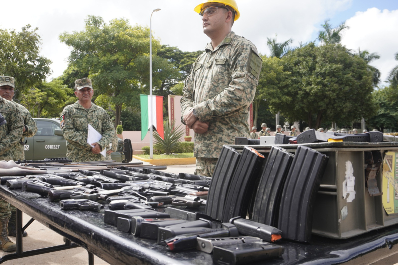 Las personas en ejidos también deben declarar sus armas para que la Sedena las registre