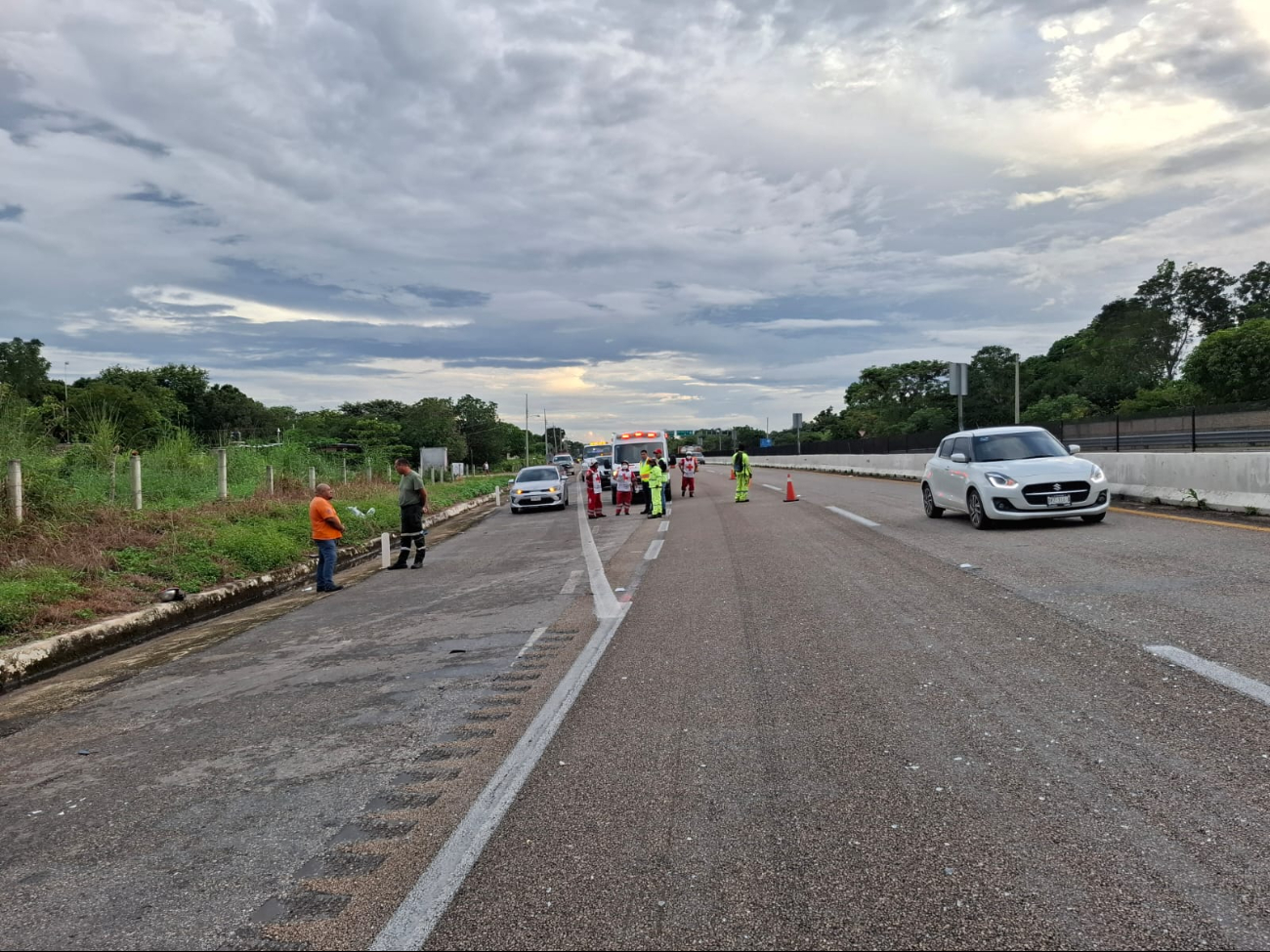 accidente ocurrió cuando el mototaxi intentó incorporarse a la vía