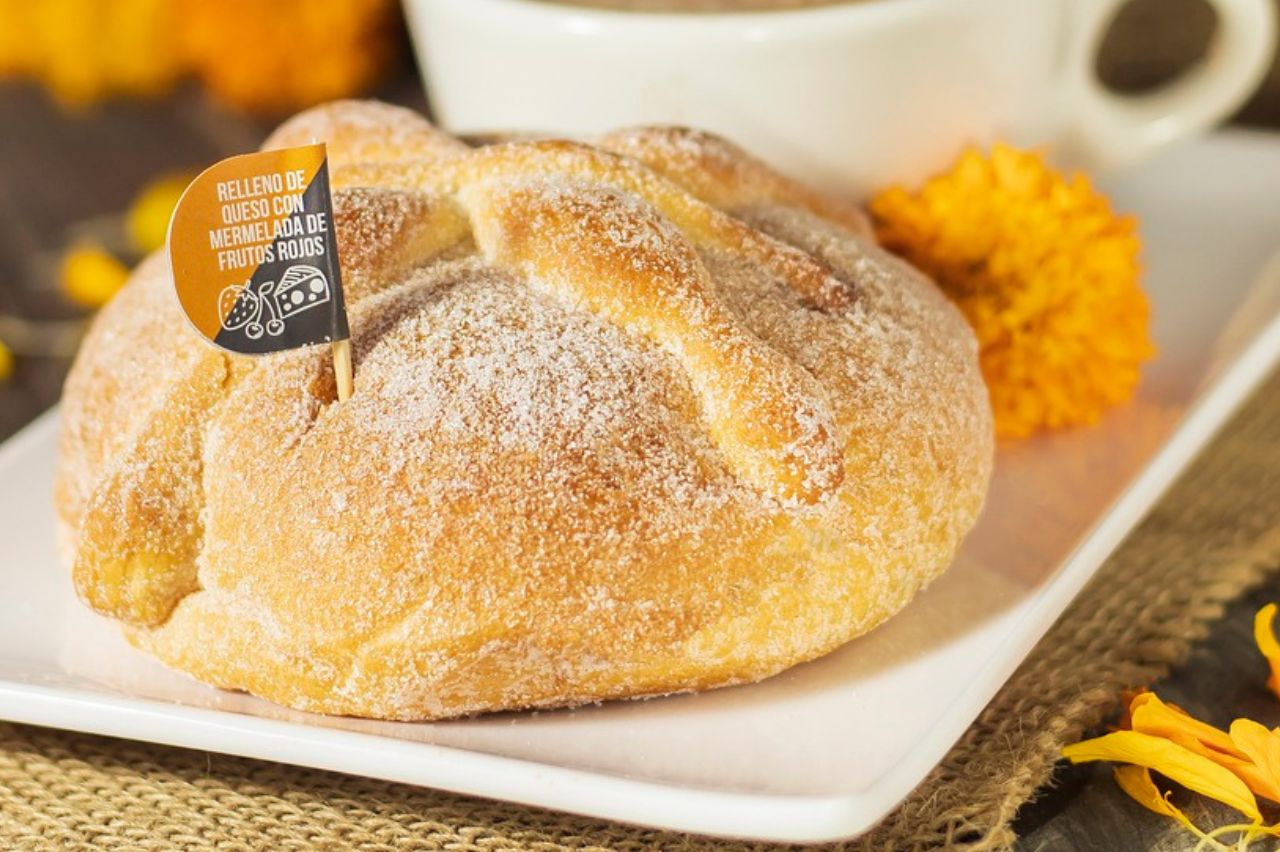 Estas son las calorías que tiene un pan de muerto, según el IMSS