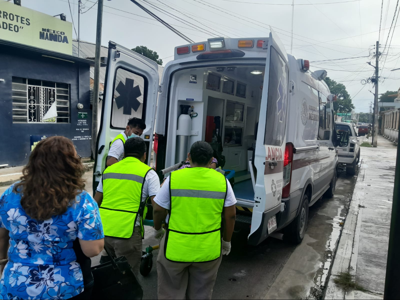 Una vecina ayudó a una anciana con crisis hipertensiva llamando a los servicios de emergencia