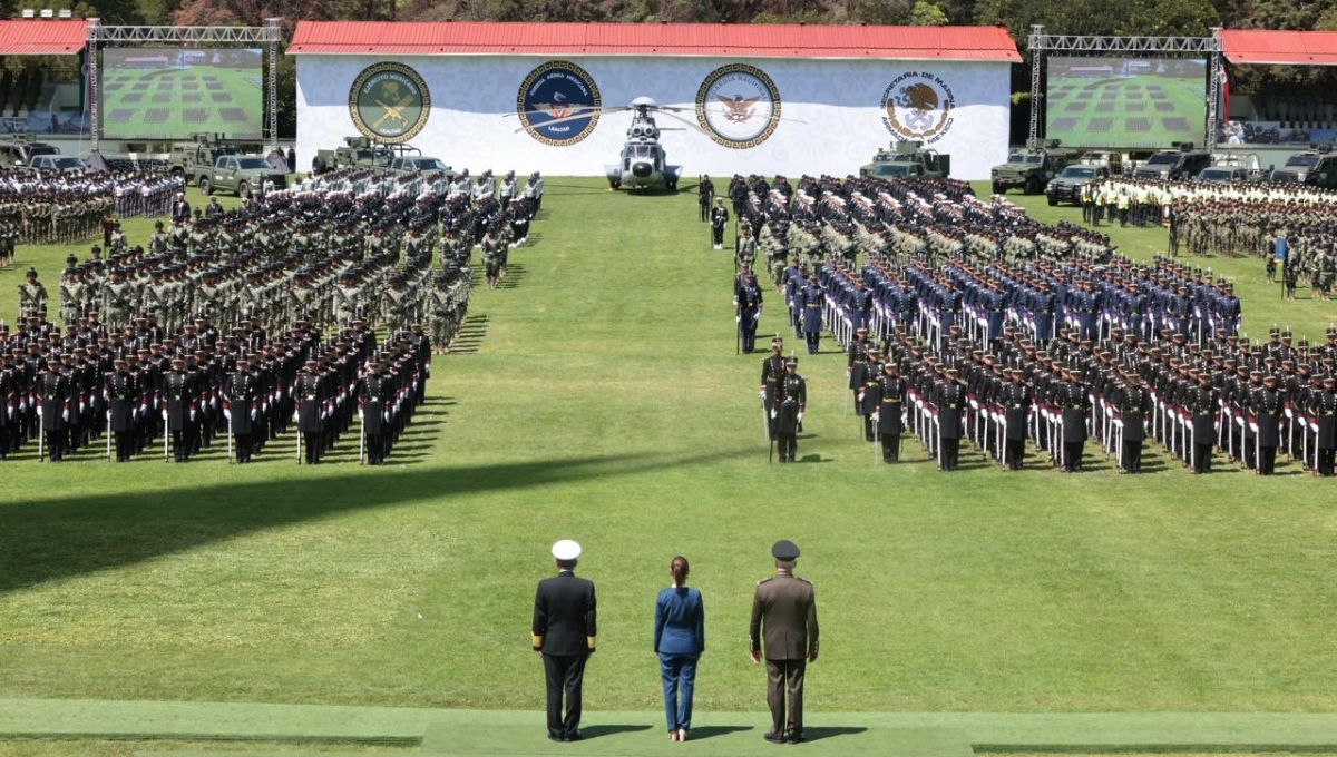 Claudia Sheinbaum Pardo en la ceremonia de salutación de las Fuerzas Armadas