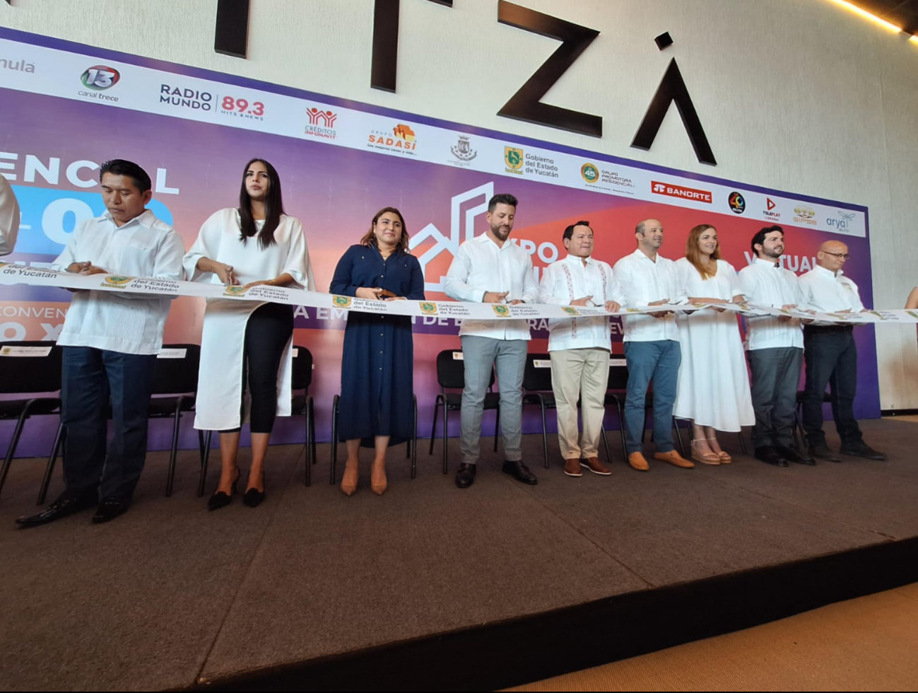 Joaquín Díaz Mena, gobernador de Yucatán inauguró la Expo Vivienda 2024