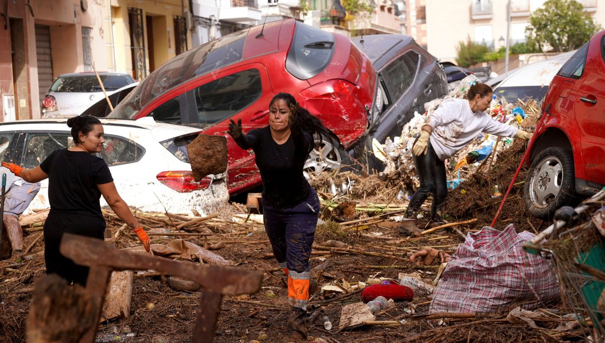 Autoridades españolas elevaron a 92 la cifra de muertos por las tormentas en Valencia