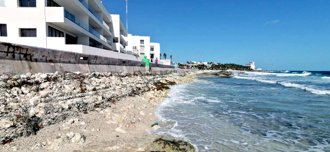 Avanza el deterioro del malecón Oriente de Isla Mujeres; isleños piden su renovación