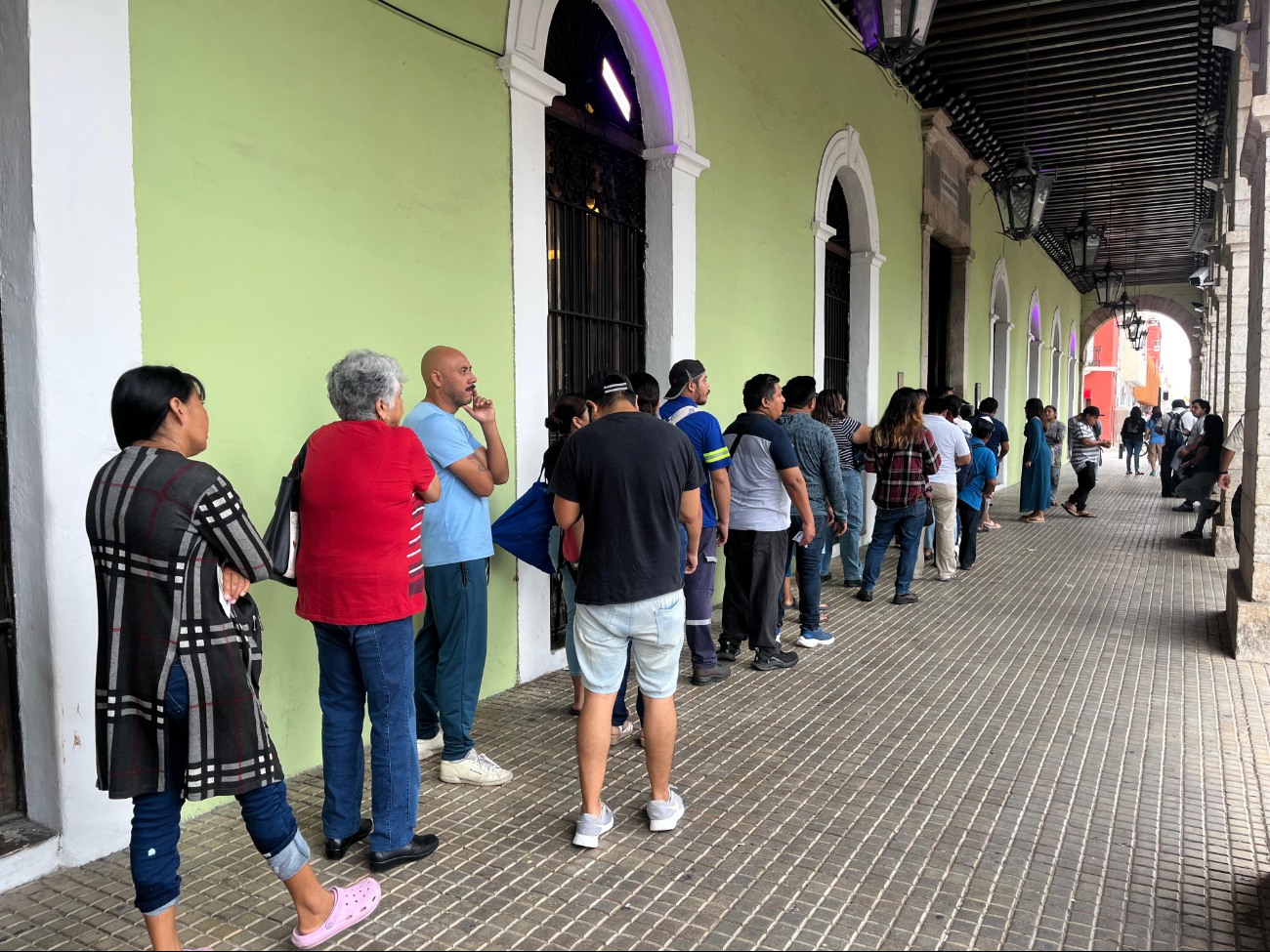 La entrega de boletos para los conciertos de la Feria Yucatán Xmatkuil 2024 comenzó en el Palacio de Gobierno