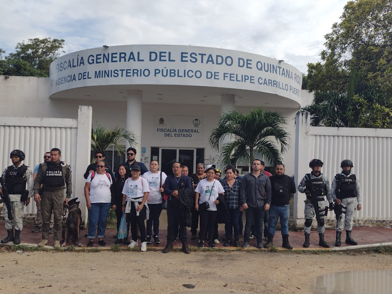 Los colectivos se reunieron frente a la Agencia del Ministerio Público del Fuero Comín