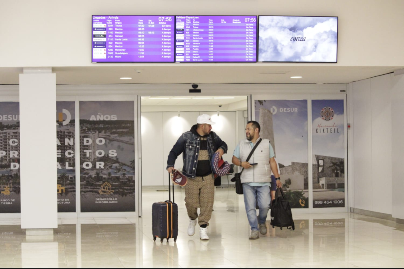 seis de los siete vuelos matutinos del aeropuerto de Mérida partieron con retrasos