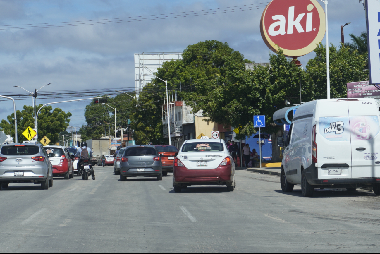 Los entrevistados coincidieron en que los taxistas deben mejorar sus unidades y atención a los usuarios