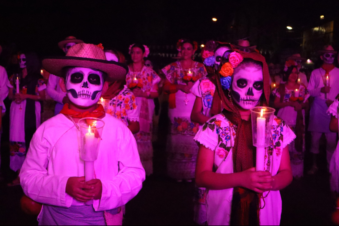   Ante cientos de asistentes Mérida celebró el Paseo de las Ánimas 2024   