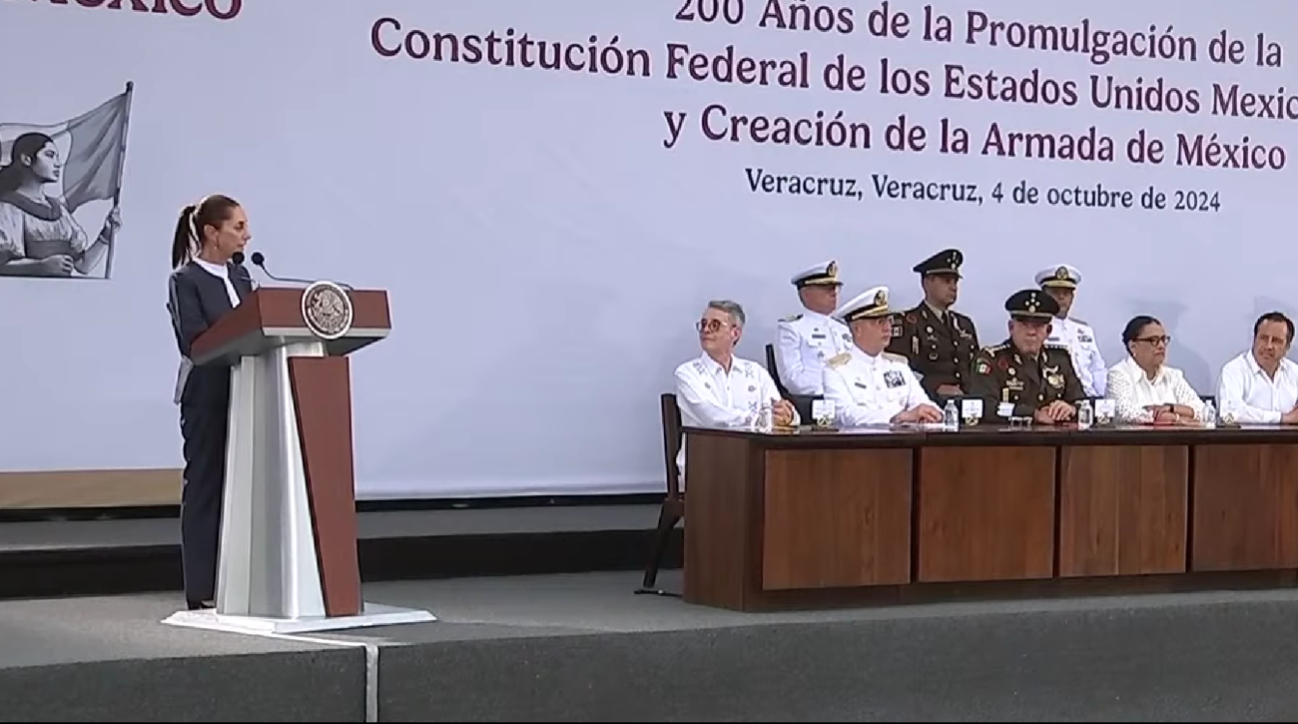 Claudia Sheinbaum asiste al evento conmemorativo de la Constitución de 1824 y la creación de la Armada de México.