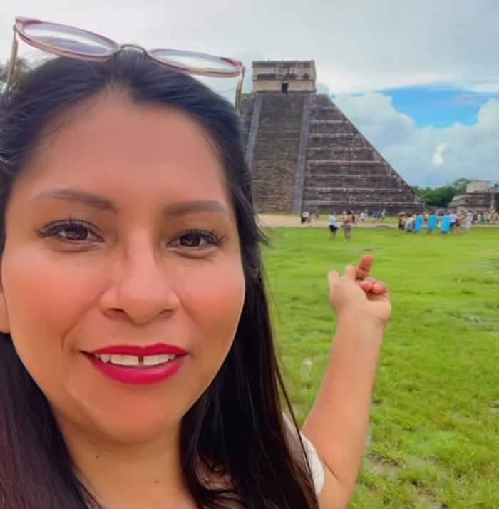 La tiktoker, Lis Padilla, visitó Chichén Itzá, en su viaje por la Península de Yucatán.