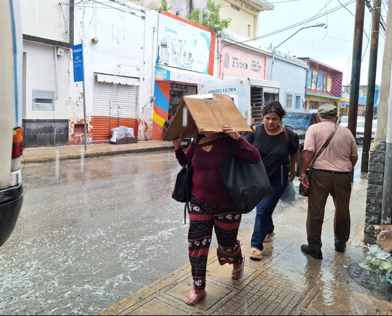 Los chubascos se reportaron en Río Lagartos, San Felipe, Tizimín, Valladolid, Chemax y Mérida.