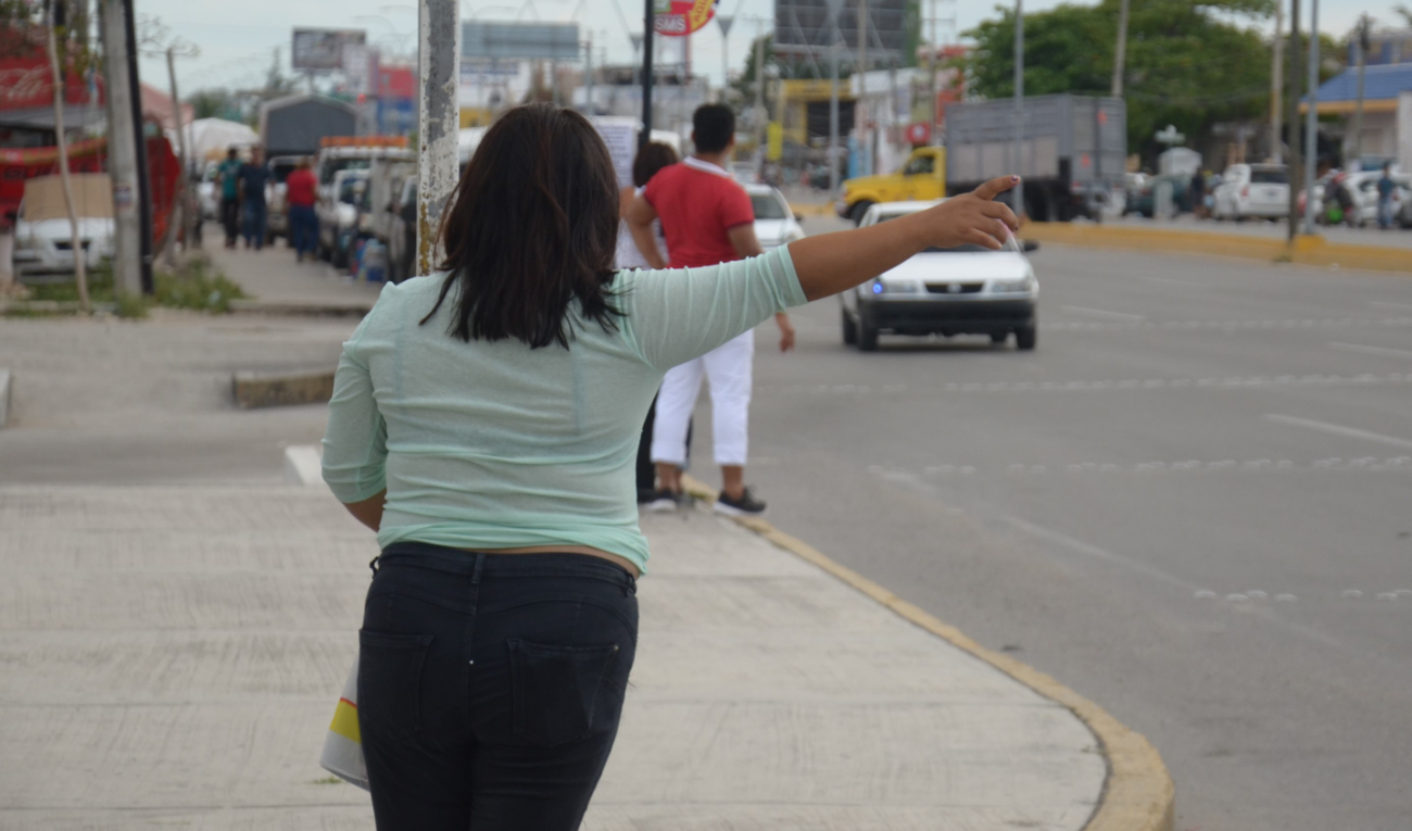 Ciudadanos de Cancún temen por su seguridad al usar taxis