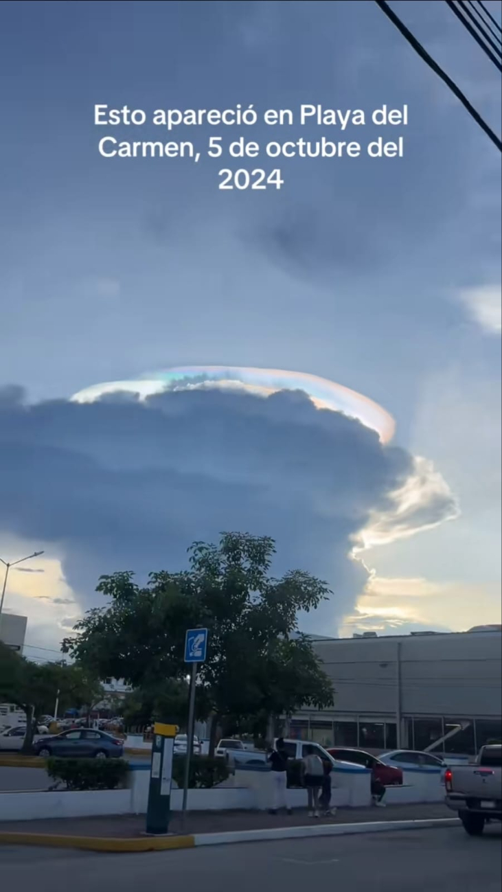 Captan extraño fenómeno de nubes en los cielos de Playa del Carmen (VIDEO)