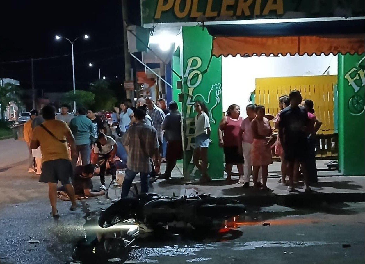 Conductor en estado de ebriedad atropella a motociclistas en Chetumal