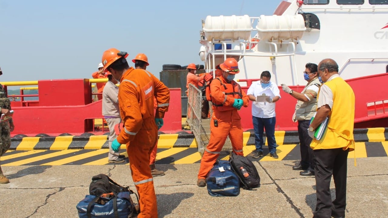 Acusan despidos masivos en empresas que trabajan para PEMEX en Ciudad del Carmen