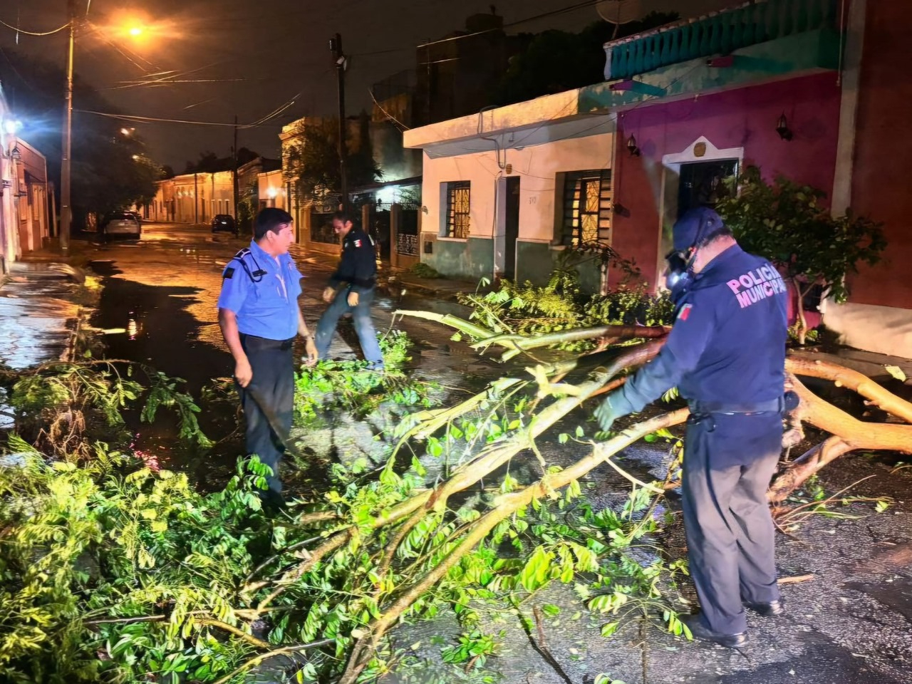 Autoridades mantienen operativos de seguridad en Mérida