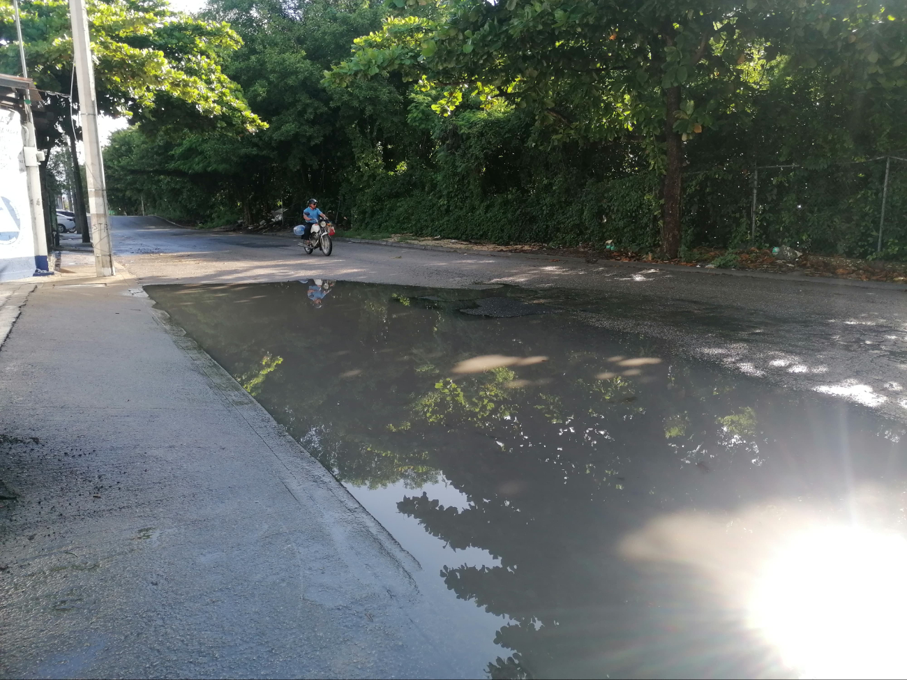 En calles se presenciaron acumulaciones de agua