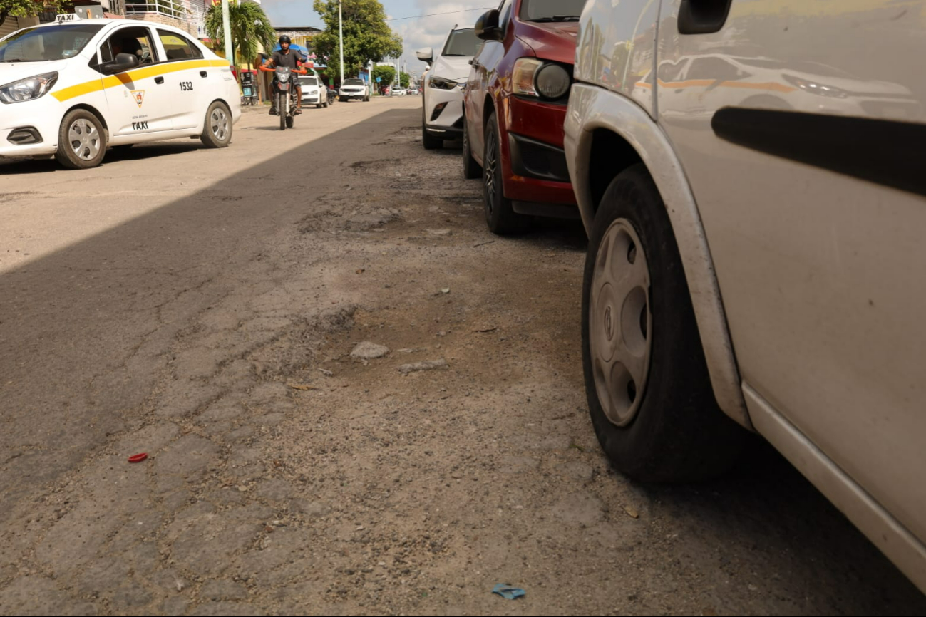 Habitantes exigen mejores condiciones de las calles.