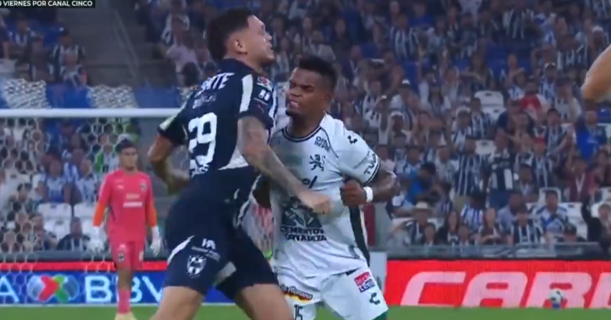 Rayados vs. León: Ocampos y Guerra llegan a los golpes tras fuerte entrada