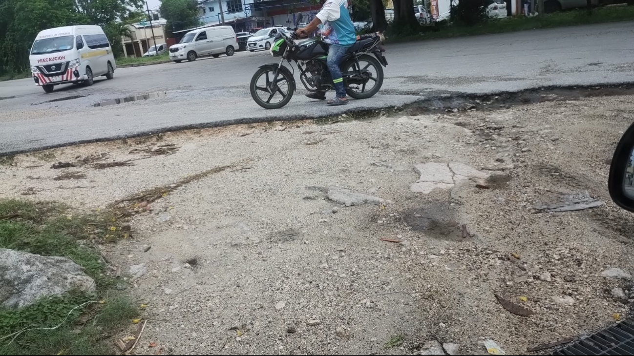 Algunos reportes de baches y daño en las calles se han realizado hace meses y no lo han arreglado