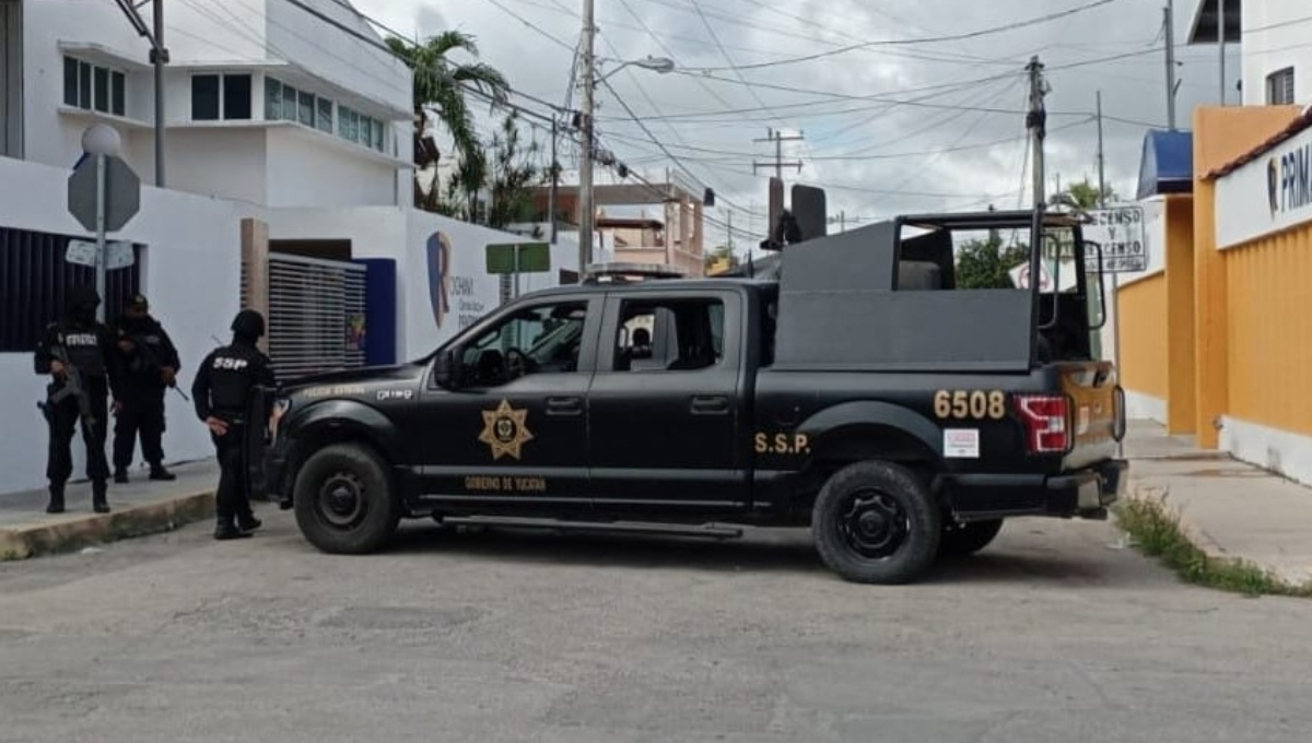 La escuela fue evacuada por los maestros tras informar la situación a los padres de familia