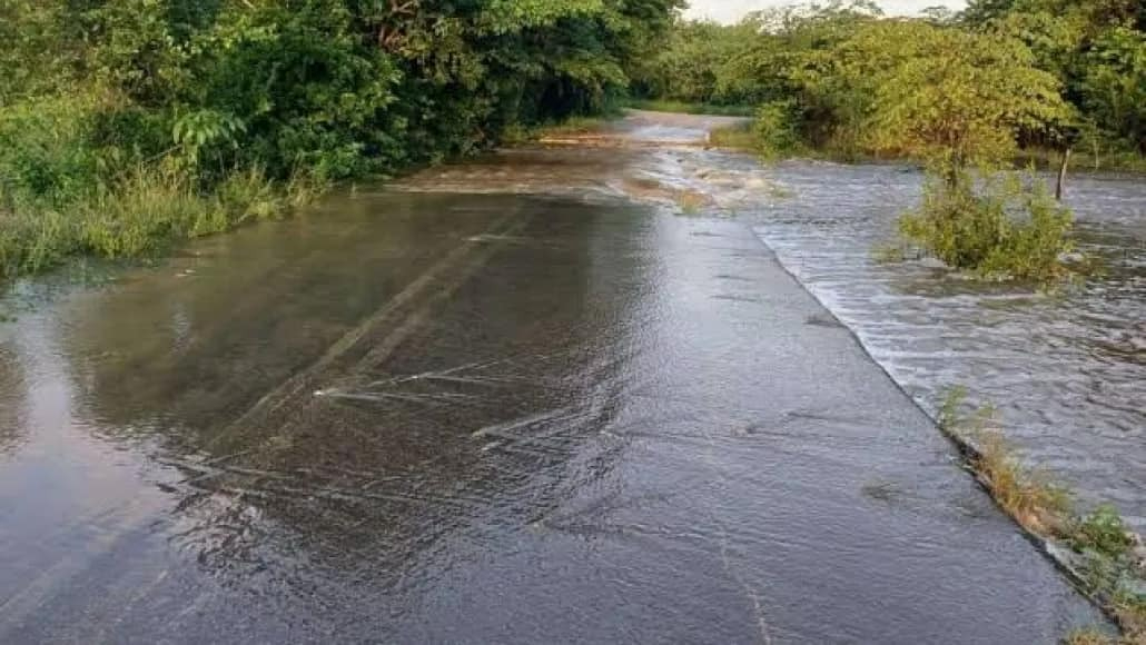 Las recientes inundaciones evidencian la falta de atención por las autoridades.