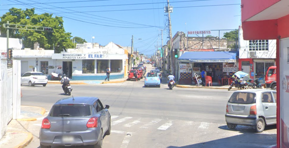 El Reglamento de Vialidad de Campeche establece que el giro en rojo solo es permitido donde exista señalización específica