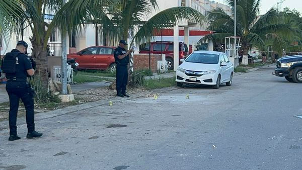 Elementos policíacos asistieron a la escena para dar pie a las investigaciones.