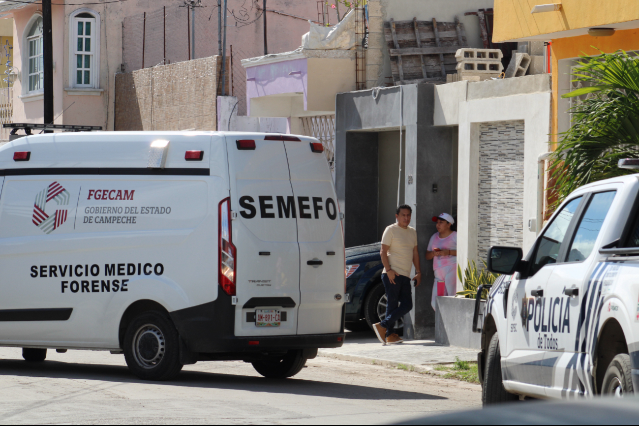 Una de las víctimas corrió hasta su casa en Fidel Velázquez y pidió ayuda; ambas fueron reportadas estables en distintos hospitales.