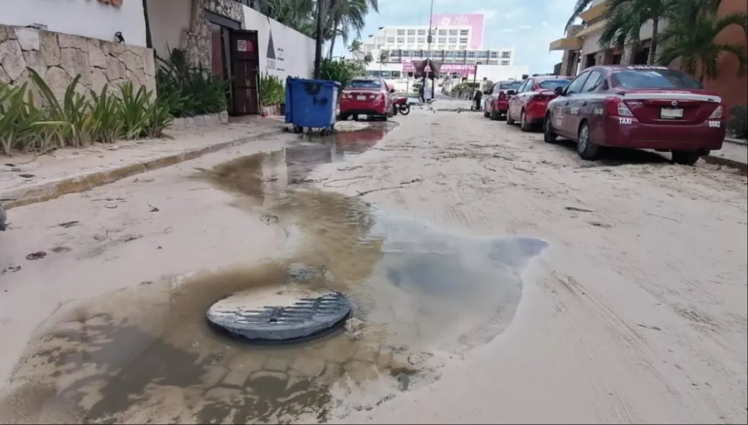 En la laguna Makax, Playa Norte y parte sur de la isla se han registrado continuos derrames de aguas negras