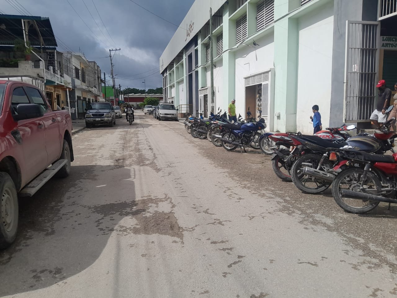 Un hombre dejó su bicicleta encadenada en la calle 22 de la colonia Centro y al regresar no la encontró