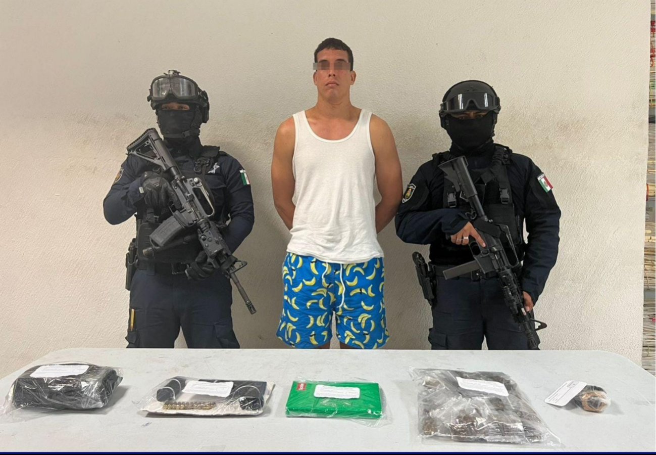 Hombre es detenido y confiscado de 60 bolsas de marihuana.