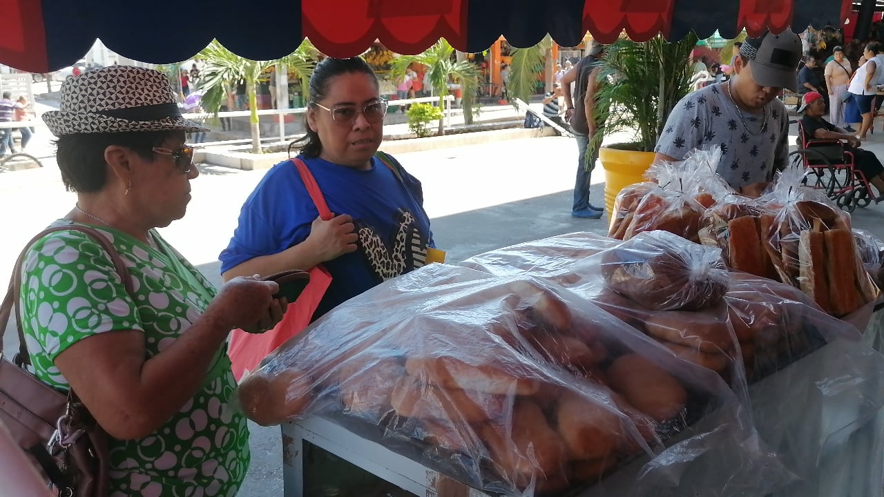  Aumentan las ventas del pan dulce en Ciudad del Carmen   durante días lluviosos