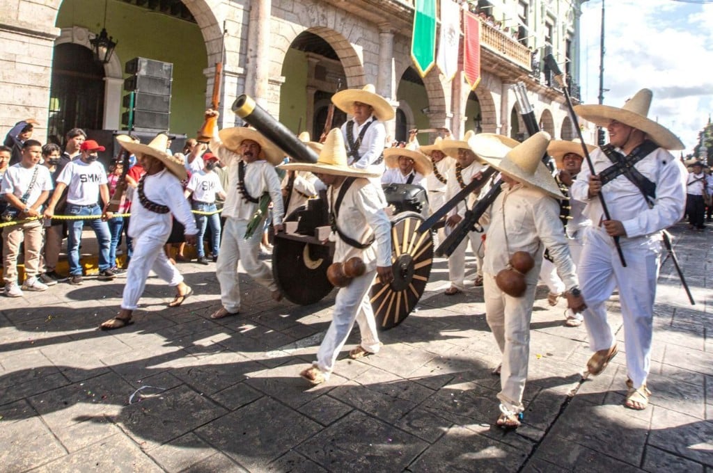 Estudiantes de Yucatán desfilarán por la Revolución Mexicana en Mérida