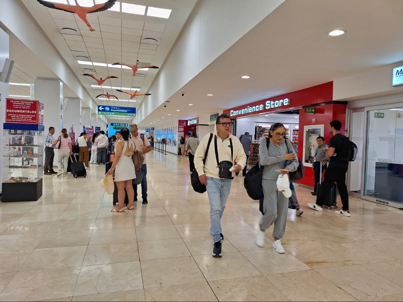 Se mantiene una buena movilidad de vuelos este martes en el aeropuerto de Mérida