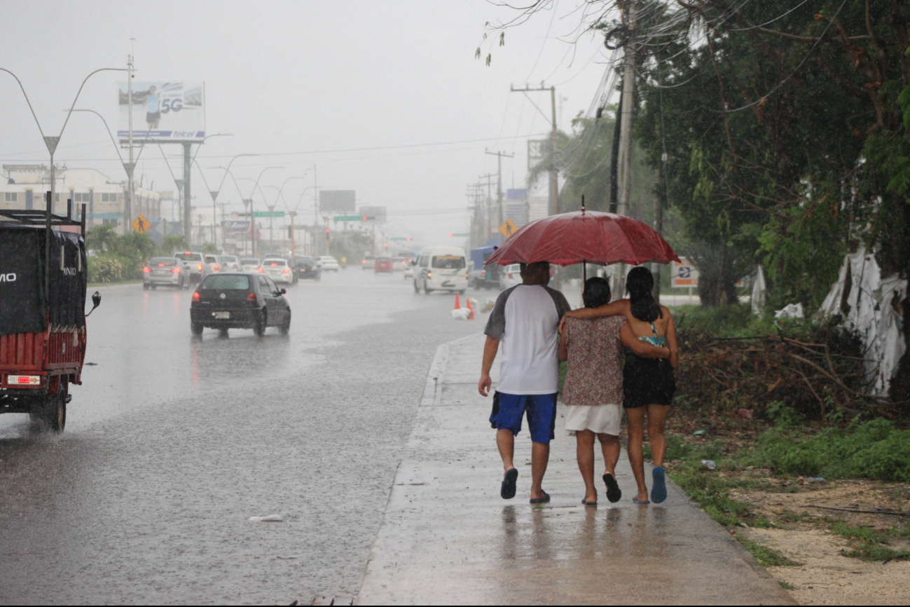 Durante la mañana se presentaron las lluvias con vientos