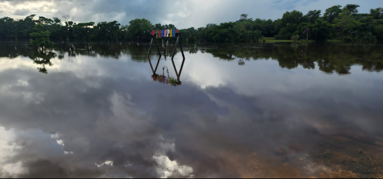 Crecida del Río Chumpán causa inundaciones en Aguacatal; alistan refugios temporales