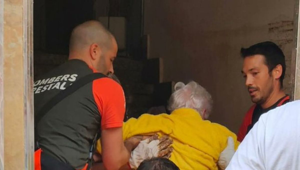 Este sábado conmovió en Massanassa, región de Valencia, el rescate de une mujer de 87 años que convivió durante 3 días con el cadaver de su cuñada